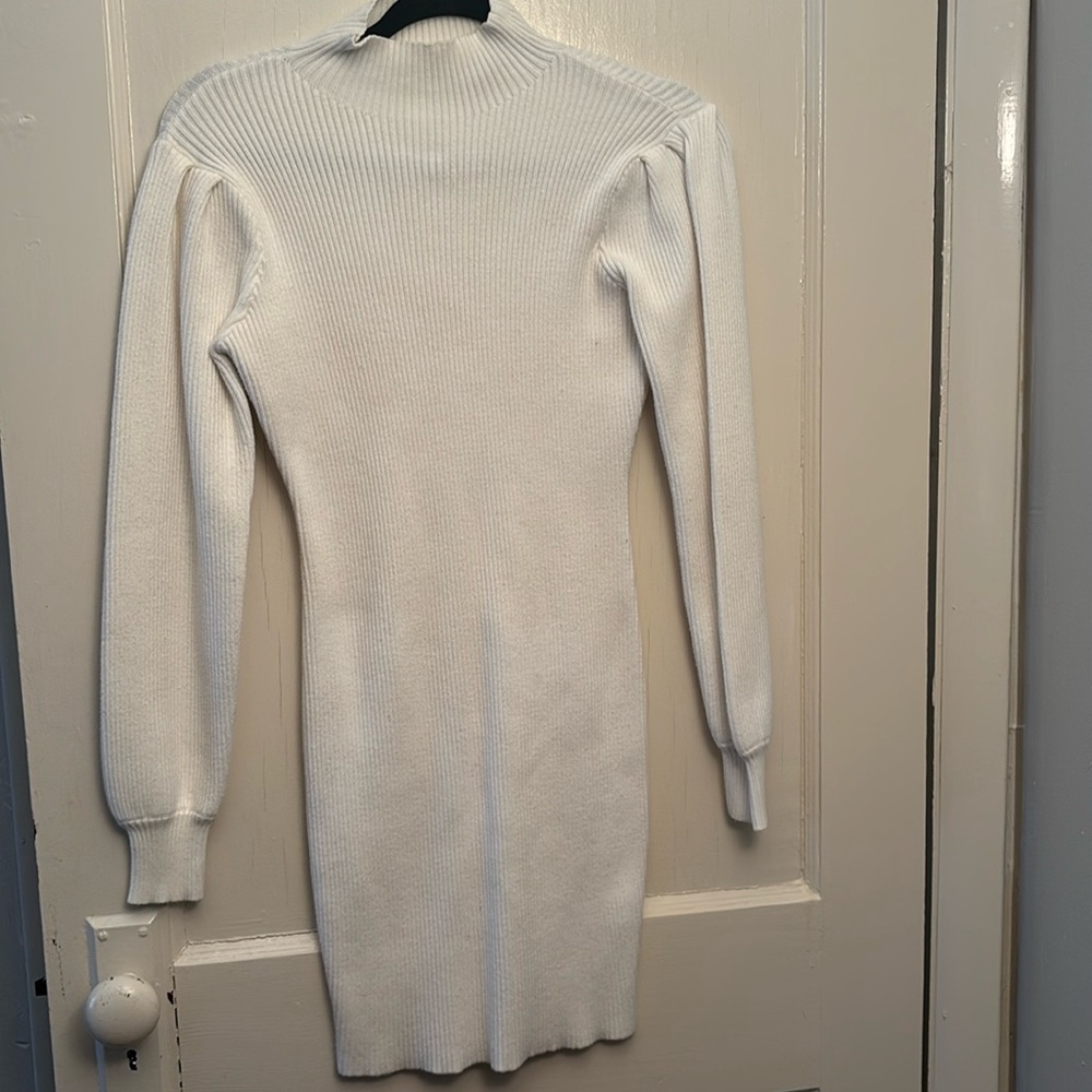 Women’s dress